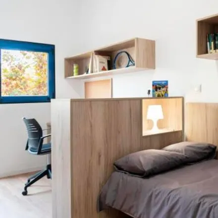 Rent this 4 bed room on Campus de Vera de la Universitat Politècnica de València in Camí de Vera, 46022 Valencia