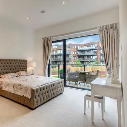 Image 5 - Newport Place, Finchley Road, Childs Hill, London, NW11 8DG, United Kingdom - Apartment for rent