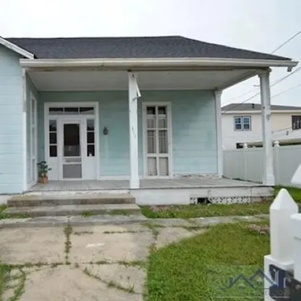 Image 2 - 363 Canal Street, Houma, LA 70360, USA - House for sale