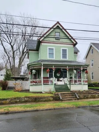 Buy this 3 bed house on 90 South Orchard Street in Wallingford, CT 06492