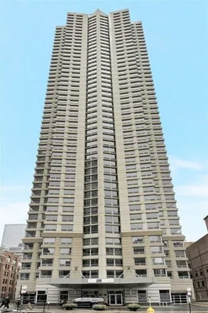 Rent this 1 bed condo on Plaza 440 in 440 North Wabash Avenue, Chicago