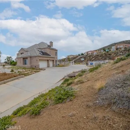 Rent this 4 bed house on 424 Sugarloaf Drive in CA 93551, USA