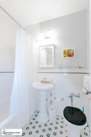 Image 6 - 243 78th Street, New York, NY 11209, USA - Apartment for sale
