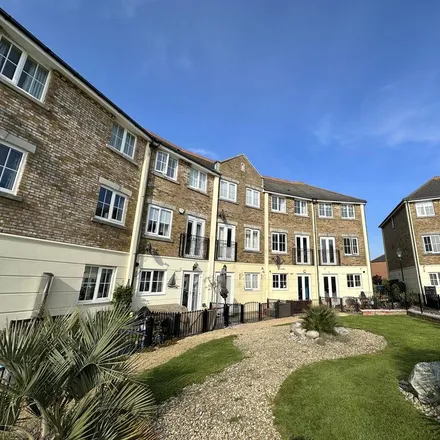 Rent this 4 bed townhouse on Sovereign Harbour North in Eastbourne, BN23 5NA