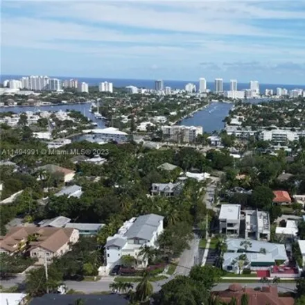 Image 3 - 483 Northeast 17th Way, Fort Lauderdale, FL 33301, USA - House for sale