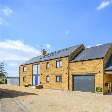 Buy this 5 bed house on The Penthouse in Manor Road, Adderbury