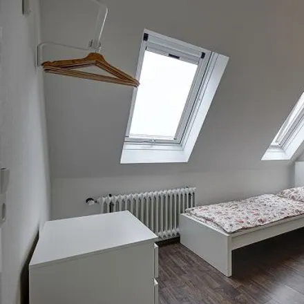 Rent this 5 bed room on König-Karl-Straße 84 in 70372 Stuttgart, Germany