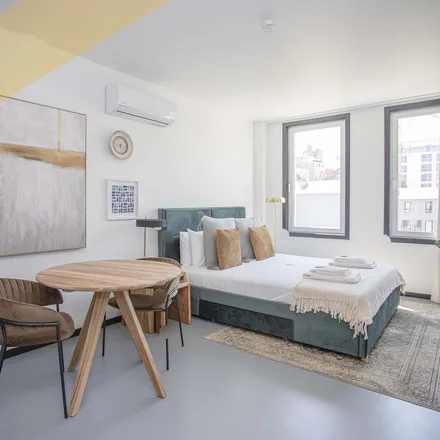 Rent this studio apartment on Rocha's in Rua de João das Regras 50, 4000-290 Porto
