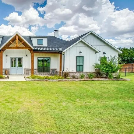 Buy this 4 bed house on 198 Forest Glen Court in Weatherford, TX 76087