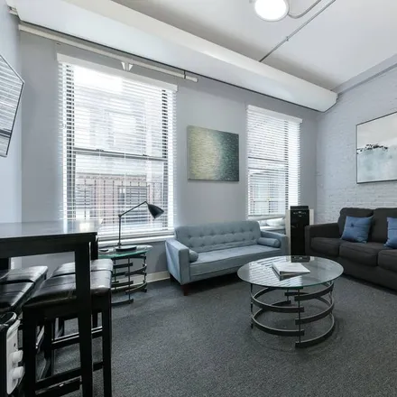 Rent this studio apartment on 29 Temple Place