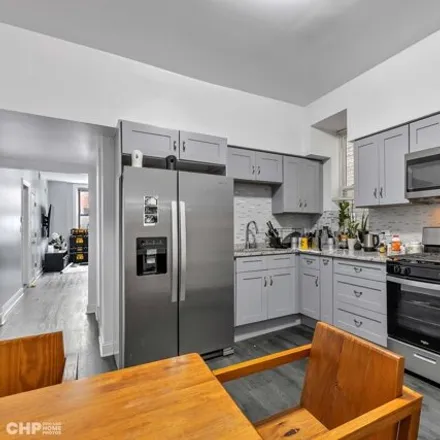 Image 2 - 2253 West Belmont Avenue, Chicago, IL 60618, USA - House for sale