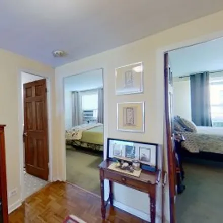 Buy this 2 bed apartment on #3c,3180 North Lake Shore Drive in Lake View East, Chicago
