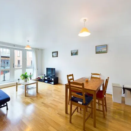 Rent this 2 bed apartment on 34 Pepys Court in Cambridge, CB4 1GF
