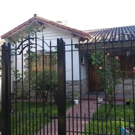 Buy this 2 bed house on Laureano Oliver 963 in Partido de Lomas de Zamora, B1834 GMJ Lomas de Zamora