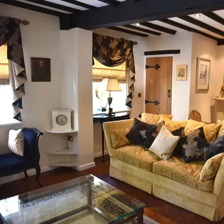 Rent this 3 bed house on Eton in SL4 6AL, United Kingdom