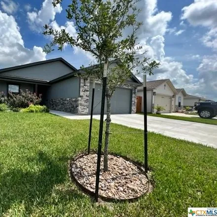 Image 3 - 108 Lakeoak Street, Goliad County, TX 77905, USA - House for sale
