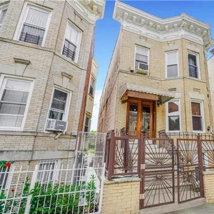 Buy this 7 bed house on 1940 Benedict Avenue in New York, NY 10462