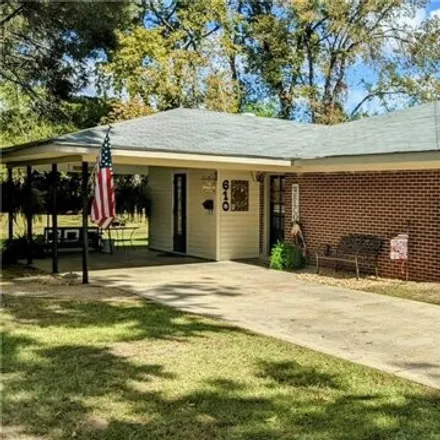 Buy this 3 bed house on 668 Whitfield Drive in East Natchitoches, Natchitoches