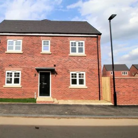 Buy this 3 bed duplex on Bowen Drive in Edenthorpe, DN3 3NZ