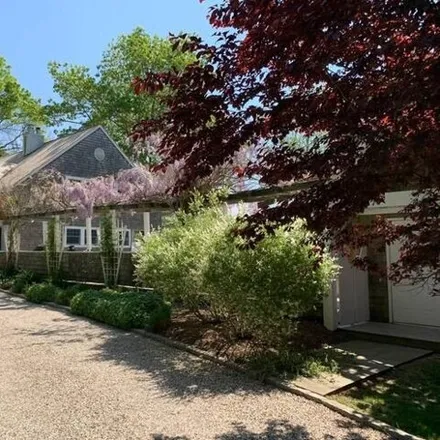 Rent this 4 bed house on 26 Horseshoe Drive North in East Hampton North, NY 11937