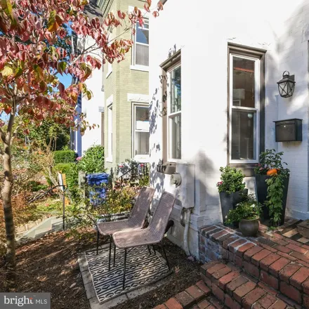 Image 4 - 1436 E Street Southeast, Washington, DC 20003, USA - Townhouse for sale