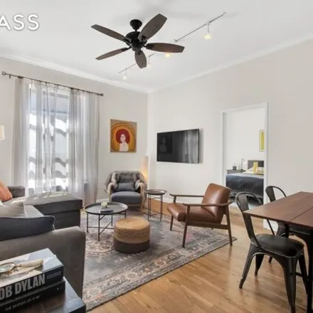 Image 1 - 102 West 80th Street, New York, NY 10024, USA - Apartment for sale