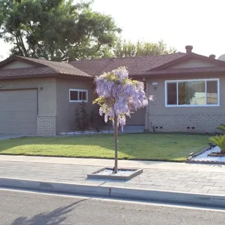 Buy this 3 bed house on 4541 North Garden Avenue in Fresno, CA 93726