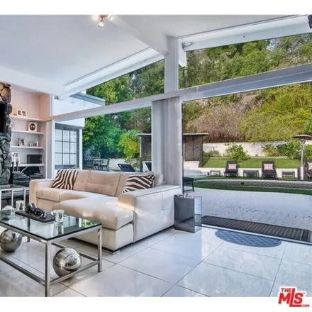 Image 3 - 7469 Mulholland Drive, Los Angeles, CA 90046, USA - House for rent