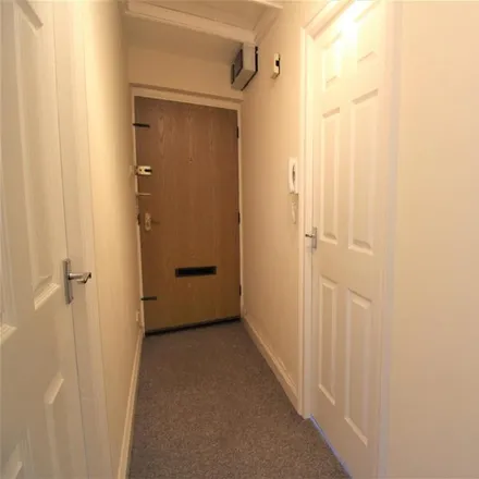 Image 6 - Mead Path, Chelmsford, CM2 9XL, United Kingdom - Apartment for rent