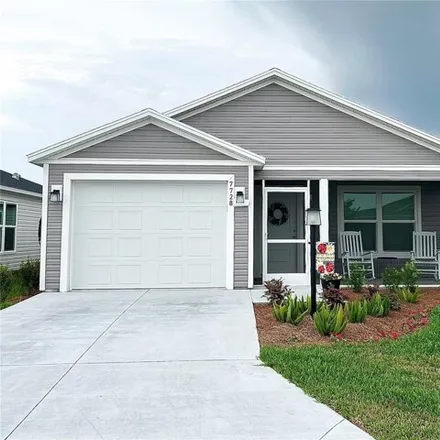 Rent this 2 bed house on Lake Denham Drive in Leesburg, FL 34762