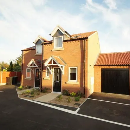 Rent this 2 bed duplex on unnamed road in North Hykeham, LN6 9PE