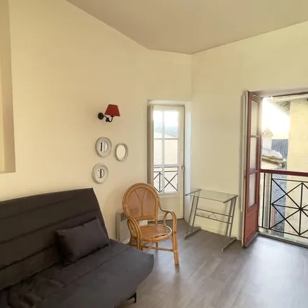 Image 2 - 78 Rue Victor Hugo, 24000 Périgueux, France - Apartment for rent