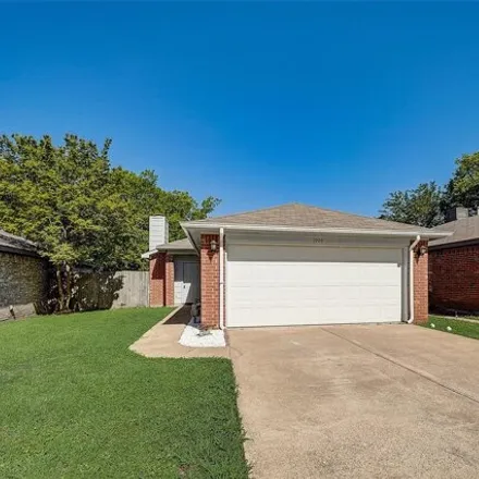 Image 2 - 1907 Geary Street, Garland, TX 75043, USA - House for sale
