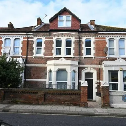 Image 3 - Premier, 56 Victoria Road North, Portsmouth, PO5 1PZ, United Kingdom - House for rent