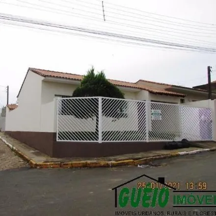Buy this 3 bed house on Rua Itararé in Centro, Itararé - SP