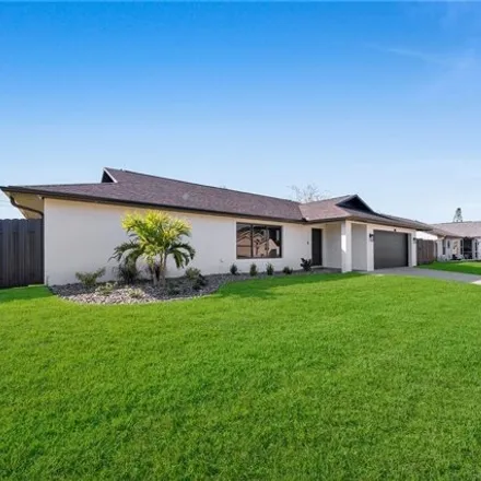 Image 3 - 925 Northeast Van Loon Lane, Cape Coral, FL 33909, USA - House for sale