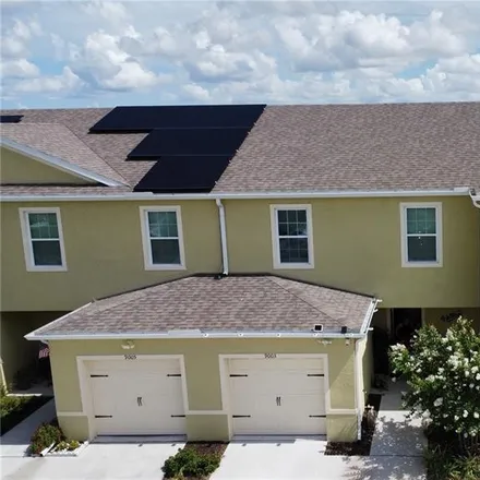 Buy this 3 bed townhouse on 1425 North Old Lake Wilson Road in Osceola County, FL 34747