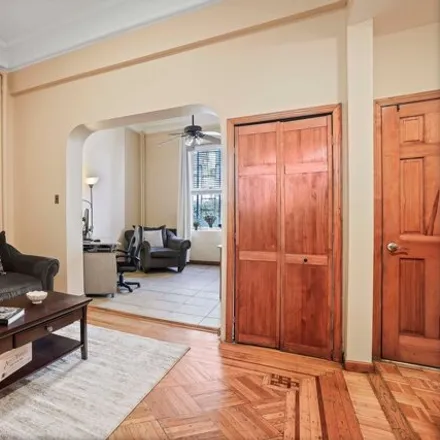 Image 3 - 113 3rd Place, New York, NY 11231, USA - House for sale