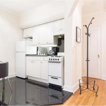 Image 2 - 328 East 62nd Street, New York, NY 10065, USA - Apartment for rent