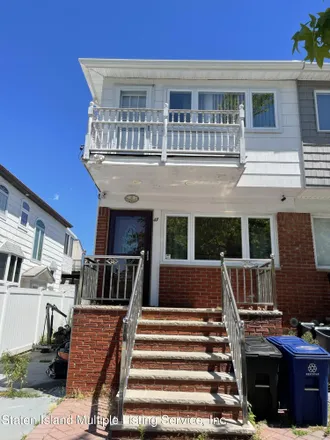 Buy this 3 bed house on 27 Blueberry Lane in New York, NY 10312