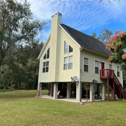 Buy this 2 bed house on 6742 East Channel Drive in Citrus County, FL 34442