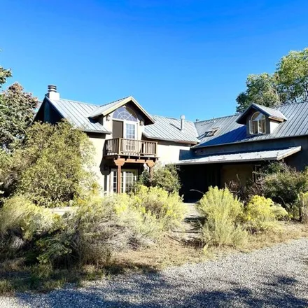 Image 1 - 8 Gavilan Canyon Road, Valdez, Taos County, NM 87580, USA - House for sale