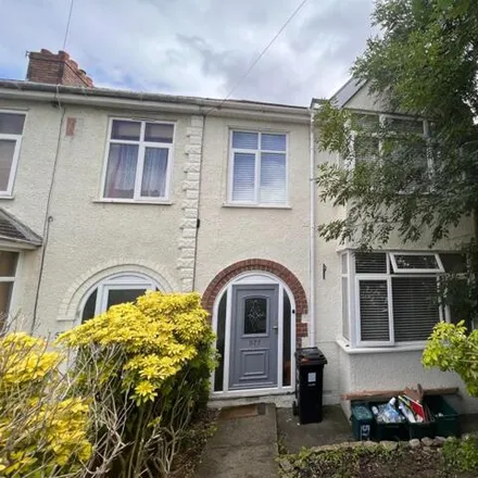 Rent this 5 bed townhouse on Revive Charity Shop in 555-557 Filton Avenue, Bristol