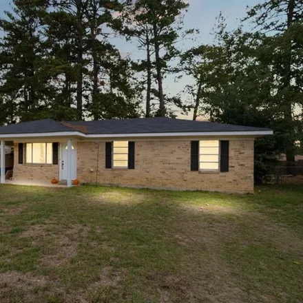 Buy this 3 bed house on 418 Magnolia Street in New Llano, Vernon Parish