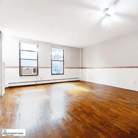 Rent this 2 bed townhouse on 85 President Street in New York, NY 11231