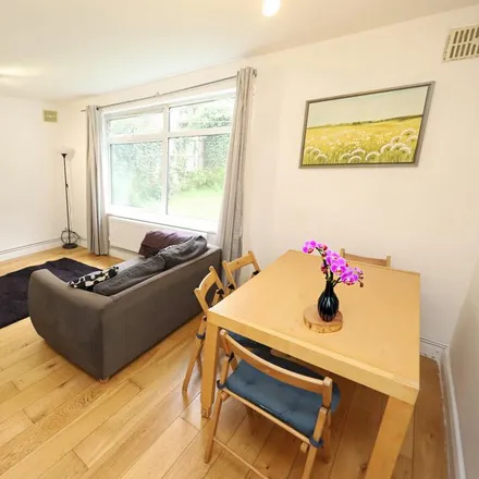 Image 2 - Nether Street, London, N3 1JS, United Kingdom - Apartment for rent