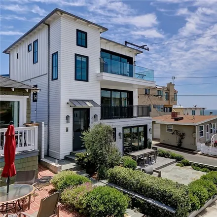 Buy this 3 bed house on 216 4th Street in Manhattan Beach, CA 90266