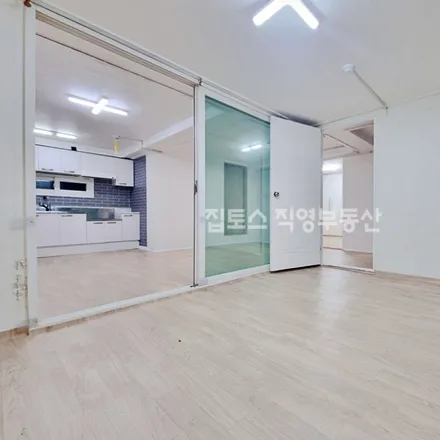 Rent this 3 bed apartment on 서울특별시 강북구 수유동 50-64