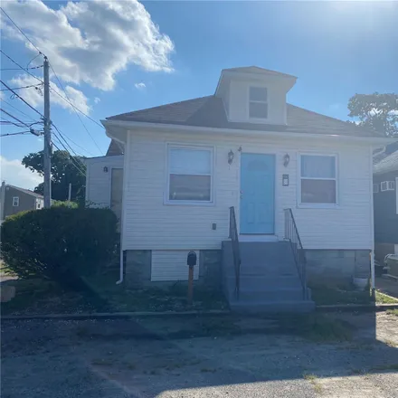 Rent this 2 bed house on 12 7th Street in Village of Bayville, NY 11709