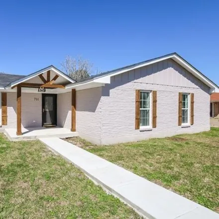Buy this 3 bed house on 1399 North Filmore Street in Beeville, TX 78102